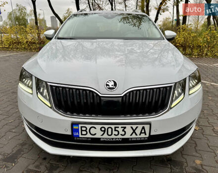 Белый Шкода Октавия, объемом двигателя 1.6 л и пробегом 196 тыс. км за 15499 $, фото 11 на Automoto.ua