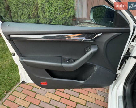 Білий Шкода Октавія, об'ємом двигуна 1.97 л та пробігом 181 тис. км за 20499 $, фото 34 на Automoto.ua