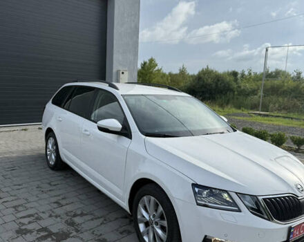 Білий Шкода Октавія, об'ємом двигуна 2 л та пробігом 192 тис. км за 15750 $, фото 4 на Automoto.ua