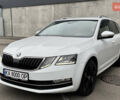 Белый Шкода Октавия, объемом двигателя 1.6 л и пробегом 196 тыс. км за 15499 $, фото 9 на Automoto.ua