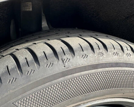 Білий Шкода Октавія, об'ємом двигуна 1.6 л та пробігом 249 тис. км за 14000 $, фото 19 на Automoto.ua