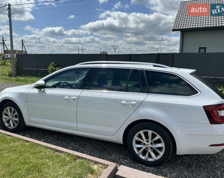 Белый Шкода Октавия, объемом двигателя 2 л и пробегом 317 тыс. км за 14700 $, фото 2 на Automoto.ua