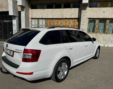 Білий Шкода Октавія, об'ємом двигуна 1.6 л та пробігом 278 тис. км за 11499 $, фото 11 на Automoto.ua