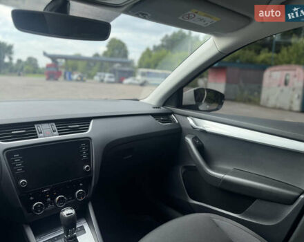 Белый Шкода Октавия, объемом двигателя 2 л и пробегом 230 тыс. км за 16550 $, фото 47 на Automoto.ua