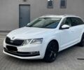 Белый Шкода Октавия, объемом двигателя 2 л и пробегом 121 тыс. км за 10700 $, фото 1 на Automoto.ua