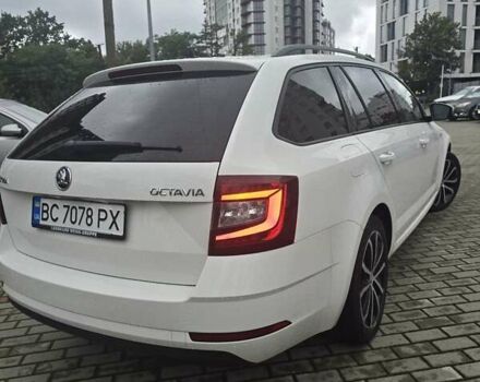 Білий Шкода Октавія, об'ємом двигуна 1.6 л та пробігом 185 тис. км за 16300 $, фото 3 на Automoto.ua