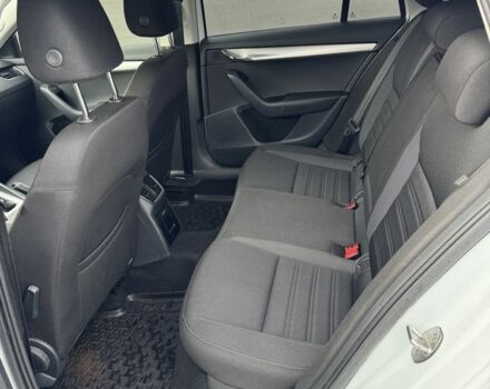 Білий Шкода Октавія, об'ємом двигуна 2 л та пробігом 280 тис. км за 12300 $, фото 12 на Automoto.ua