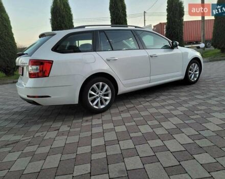 Білий Шкода Октавія, об'ємом двигуна 1.6 л та пробігом 218 тис. км за 13500 $, фото 7 на Automoto.ua