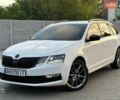 Белый Шкода Октавия, объемом двигателя 2 л и пробегом 330 тыс. км за 15800 $, фото 1 на Automoto.ua