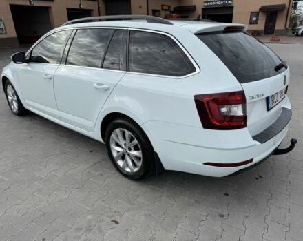 Білий Шкода Октавія, об'ємом двигуна 2 л та пробігом 280 тис. км за 12300 $, фото 6 на Automoto.ua