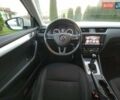 Білий Шкода Октавія, об'ємом двигуна 1.6 л та пробігом 218 тис. км за 13500 $, фото 23 на Automoto.ua