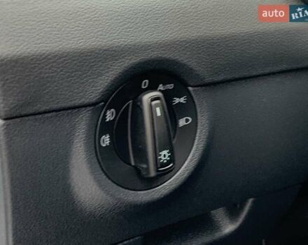 Білий Шкода Октавія, об'ємом двигуна 1.6 л та пробігом 202 тис. км за 16655 $, фото 39 на Automoto.ua