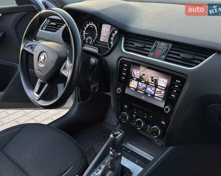 Белый Шкода Октавия, объемом двигателя 2 л и пробегом 257 тыс. км за 14000 $, фото 23 на Automoto.ua