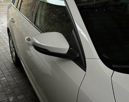 Белый Шкода Октавия, объемом двигателя 1.6 л и пробегом 262 тыс. км за 15500 $, фото 10 на Automoto.ua