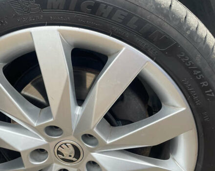 Білий Шкода Октавія, об'ємом двигуна 1.97 л та пробігом 273 тис. км за 18000 $, фото 10 на Automoto.ua