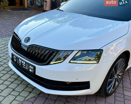 Шкода Октавія 2019 у Мукачеве на Automoto.ua Білий Шкода Октавія, об'ємом двигуна 2 л та пробігом 238 тис. км за 17400 $, фото 7 на Automoto.ua