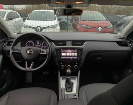 Білий Шкода Октавія, об'ємом двигуна 1.6 л та пробігом 202 тис. км за 16655 $, фото 16 на Automoto.ua