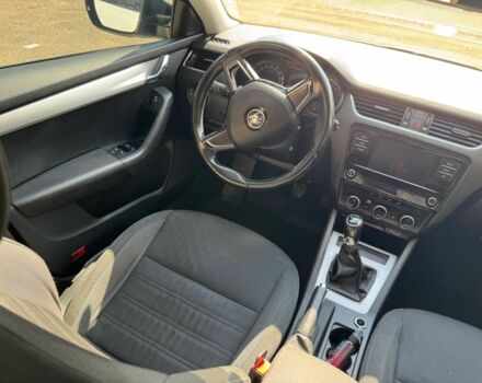 Білий Шкода Октавія, об'ємом двигуна 1.6 л та пробігом 278 тис. км за 11499 $, фото 20 на Automoto.ua