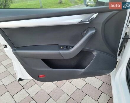 Білий Шкода Октавія, об'ємом двигуна 1.6 л та пробігом 218 тис. км за 13500 $, фото 34 на Automoto.ua