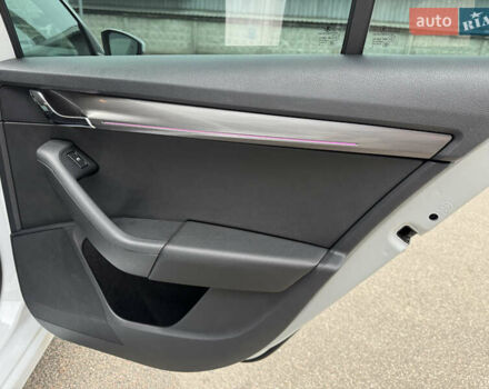 Белый Шкода Октавия, объемом двигателя 1.6 л и пробегом 196 тыс. км за 15499 $, фото 44 на Automoto.ua