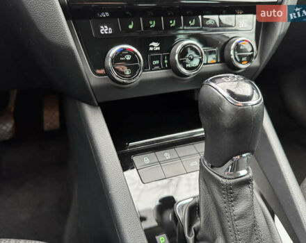 Белый Шкода Октавия, объемом двигателя 1.6 л и пробегом 196 тыс. км за 15499 $, фото 52 на Automoto.ua