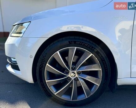 Шкода Октавия 2019 в Ровно на Automoto.ua Белый Шкода Октавия, объемом двигателя 1.97 л и пробегом 226 тыс. км за 18450 $, фото 11 на Automoto.ua