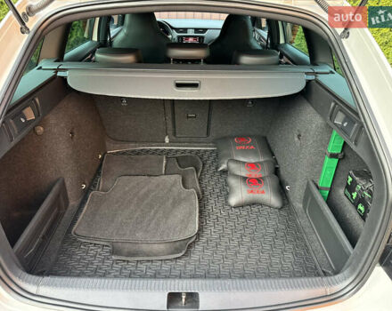 Білий Шкода Октавія, об'ємом двигуна 1.97 л та пробігом 181 тис. км за 20499 $, фото 12 на Automoto.ua