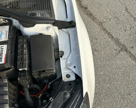 Белый Шкода Октавия, объемом двигателя 2 л и пробегом 183 тыс. км за 16650 $, фото 49 на Automoto.ua
