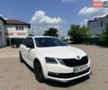 Білий Шкода Октавія, об'ємом двигуна 2 л та пробігом 302 тис. км за 14900 $, фото 1 на Automoto.ua