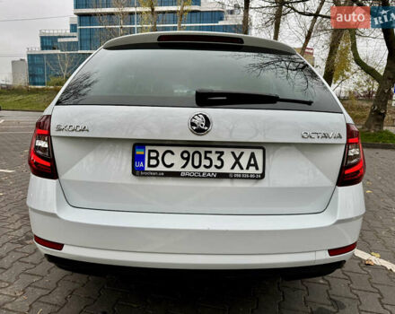Белый Шкода Октавия, объемом двигателя 1.6 л и пробегом 196 тыс. км за 15499 $, фото 6 на Automoto.ua