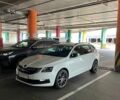 Білий Шкода Октавія, об'ємом двигуна 2.01 л та пробігом 327 тис. км за 13700 $, фото 1 на Automoto.ua