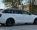 Белый Шкода Октавия, объемом двигателя 2 л и пробегом 302 тыс. км за 14900 $, фото 4 на Automoto.ua