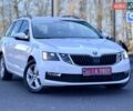 Белый Шкода Октавия, объемом двигателя 1.6 л и пробегом 227 тыс. км за 12950 $, фото 2 на Automoto.ua