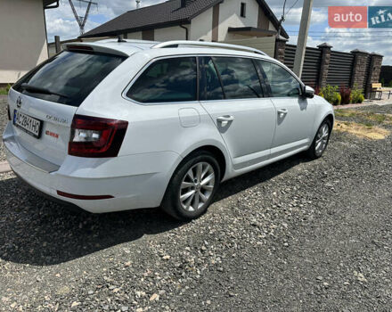 Белый Шкода Октавия, объемом двигателя 2 л и пробегом 317 тыс. км за 14700 $, фото 4 на Automoto.ua