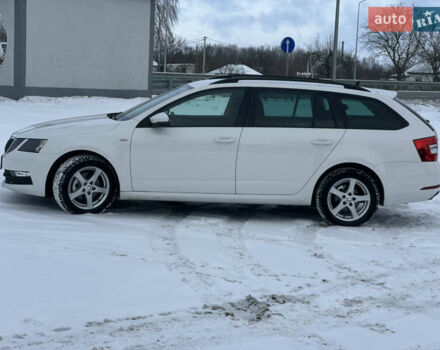 Білий Шкода Октавія, об'ємом двигуна 2.01 л та пробігом 235 тис. км за 14000 $, фото 1 на Automoto.ua