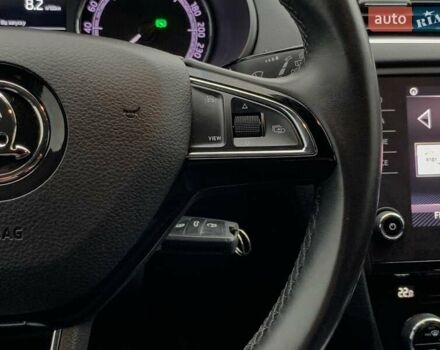 Білий Шкода Октавія, об'ємом двигуна 1.6 л та пробігом 202 тис. км за 16655 $, фото 42 на Automoto.ua