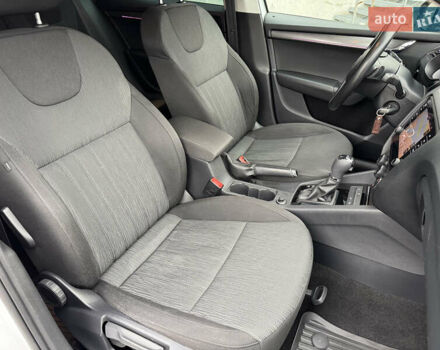 Белый Шкода Октавия, объемом двигателя 1.6 л и пробегом 196 тыс. км за 15499 $, фото 54 на Automoto.ua