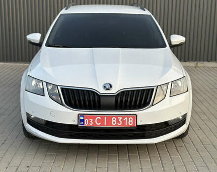 Белый Шкода Октавия, объемом двигателя 2 л и пробегом 257 тыс. км за 14000 $, фото 12 на Automoto.ua