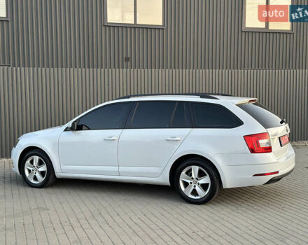 Белый Шкода Октавия, объемом двигателя 2 л и пробегом 257 тыс. км за 14000 $, фото 7 на Automoto.ua