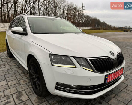 Білий Шкода Октавія, об'ємом двигуна 2 л та пробігом 209 тис. км за 16500 $, фото 9 на Automoto.ua