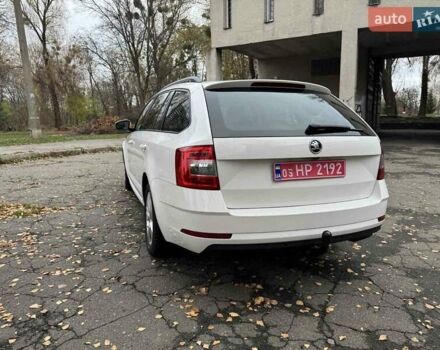 Белый Шкода Октавия, объемом двигателя 2 л и пробегом 193 тыс. км за 18700 $, фото 8 на Automoto.ua