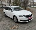 Белый Шкода Октавия, объемом двигателя 2 л и пробегом 193 тыс. км за 18700 $, фото 1 на Automoto.ua