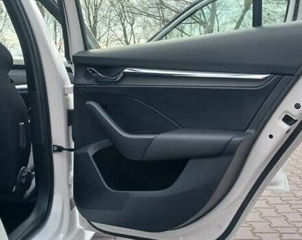 Шкода Октавия 2020 в Миргороде на Automoto.ua Белый Шкода Октавия, объемом двигателя 1.97 л и пробегом 77 тыс. км за 19750 $, фото 89 на Automoto.ua