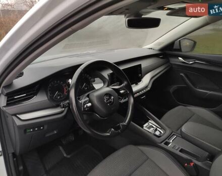 Белый Шкода Октавия, объемом двигателя 2 л и пробегом 310 тыс. км за 17800 $, фото 12 на Automoto.ua