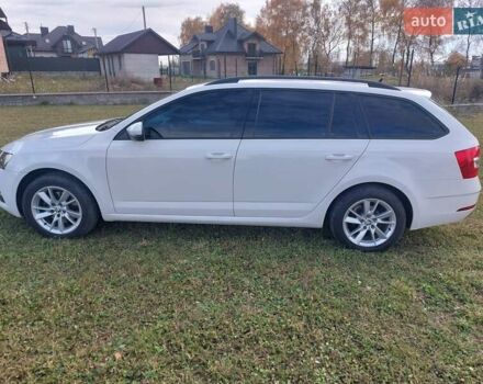 Шкода Октавия 2020 в Тернополе на Automoto.ua Белый Шкода Октавия, объемом двигателя 1.97 л и пробегом 187 тыс. км за 15200 $, фото 7 на Automoto.ua