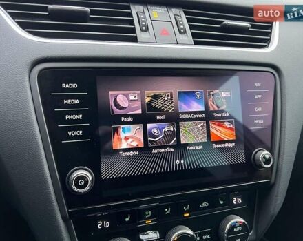 Белый Шкода Октавия, объемом двигателя 2 л и пробегом 193 тыс. км за 18700 $, фото 106 на Automoto.ua