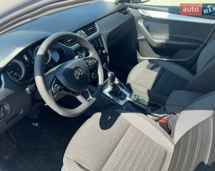 Білий Шкода Октавія, об'ємом двигуна 2 л та пробігом 216 тис. км за 16300 $, фото 16 на Automoto.ua