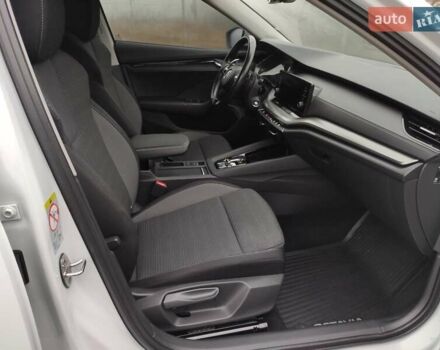 Белый Шкода Октавия, объемом двигателя 2 л и пробегом 310 тыс. км за 17800 $, фото 11 на Automoto.ua