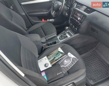 Шкода Октавия 2020 в Тернополе на Automoto.ua Белый Шкода Октавия, объемом двигателя 1.97 л и пробегом 187 тыс. км за 15200 $, фото 40 на Automoto.ua
