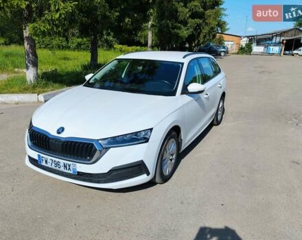 Белый Шкода Октавия, объемом двигателя 2 л и пробегом 211 тыс. км за 18900 $, фото 5 на Automoto.ua